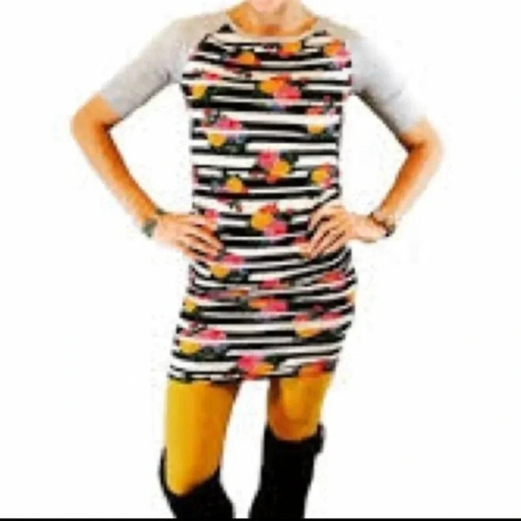 LuLaRoe Julia Fitted Bodycon Sheath Midi Dress Floral Stripes Size XS - Picture 5 of 5